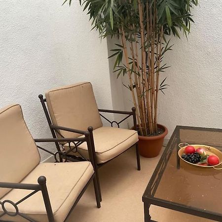Studio N•2 Avec Patio En Plein Coeur De La Ville Bagnères-de-Bigorre Εξωτερικό φωτογραφία