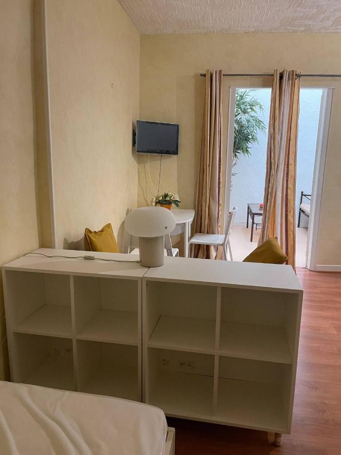 Studio N•2 Avec Patio En Plein Coeur De La Ville Bagnères-de-Bigorre Εξωτερικό φωτογραφία