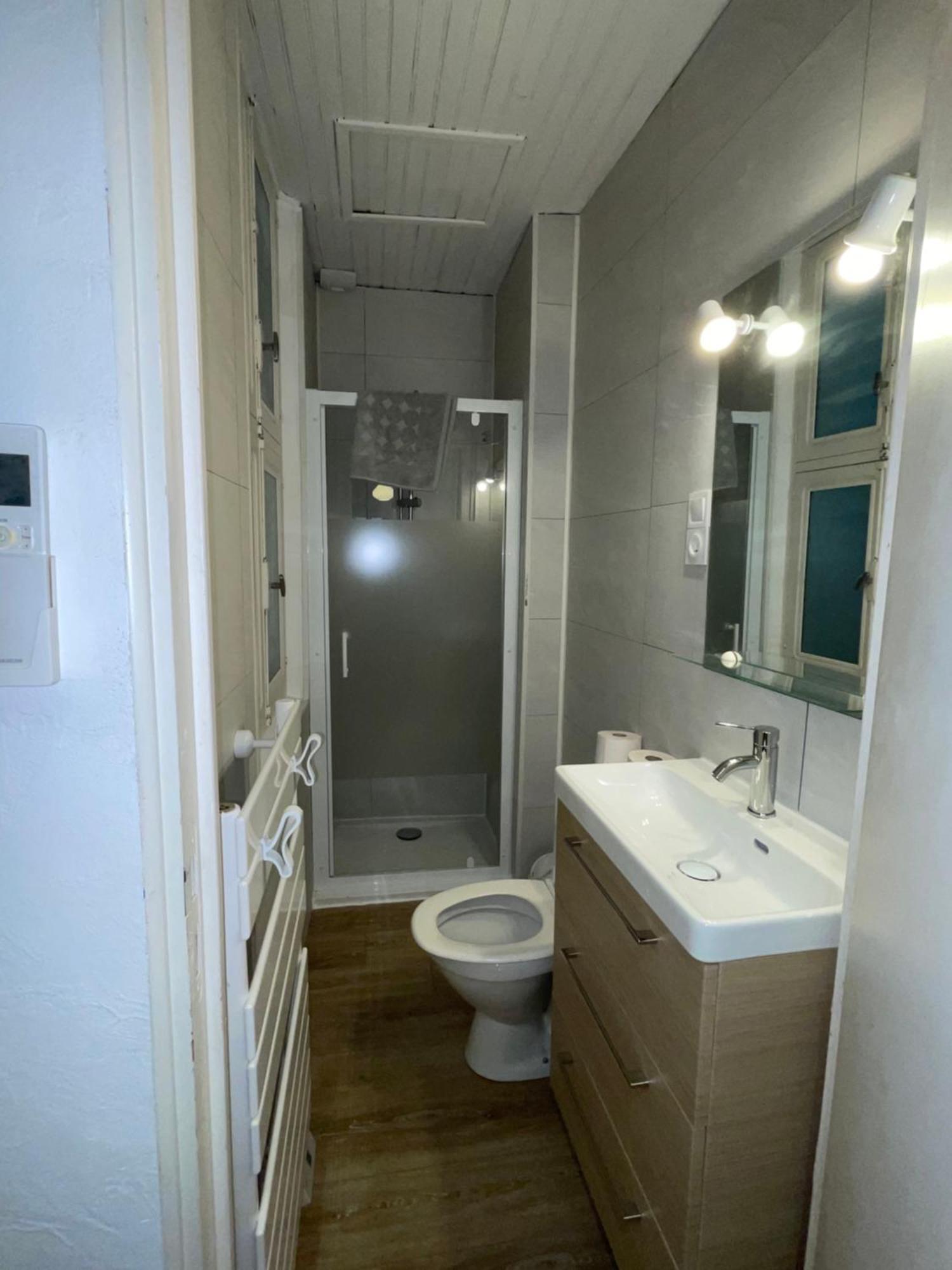 Studio N•2 Avec Patio En Plein Coeur De La Ville Bagnères-de-Bigorre Εξωτερικό φωτογραφία
