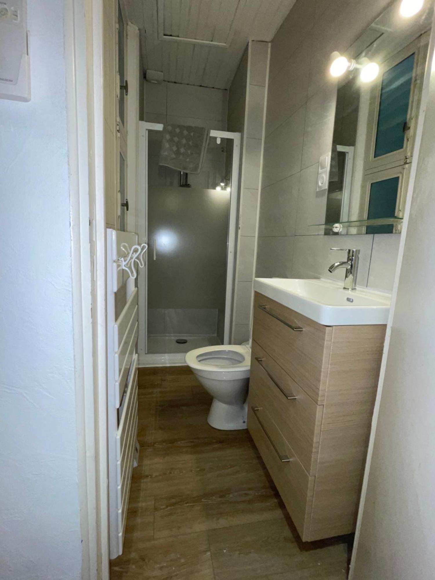 Studio N•2 Avec Patio En Plein Coeur De La Ville Bagnères-de-Bigorre Εξωτερικό φωτογραφία